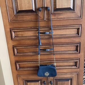 Tory Burch black Leather Shoulder Bag with Gold Chain